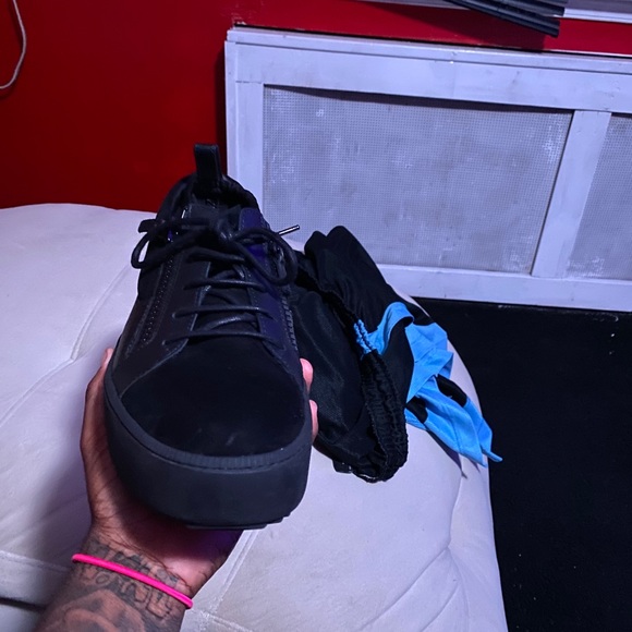 Giuseppe - Picture 3 of 6